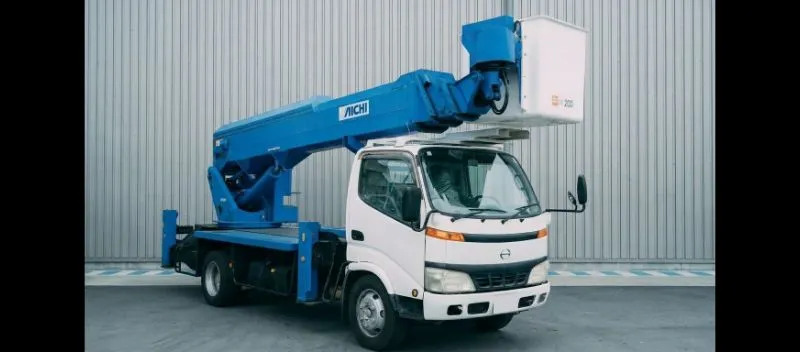 22m高所作業車の車両画像